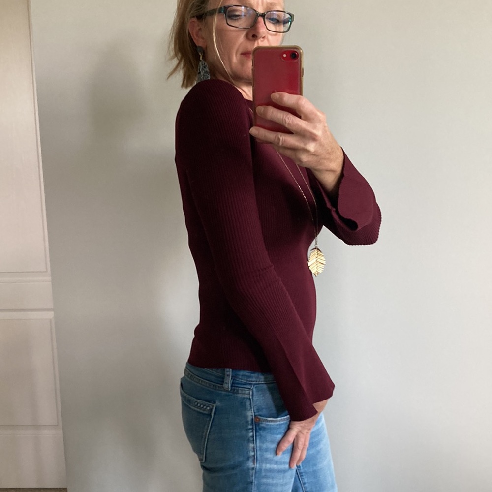 Wine Color Flare Sleeve Ribbed Knit Top - Picture 4 of 11